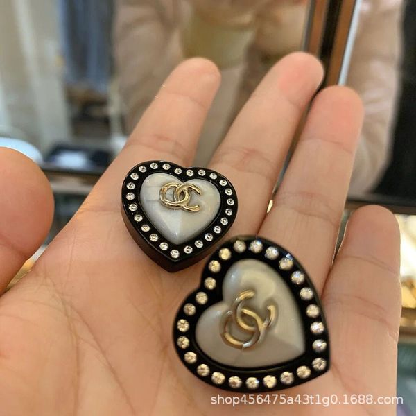 new small fragrance earrings wind style net red same love earrings women's anti allergy s 925 silver needle, Golden
new small fragrance earrings wind style net red same love earrings women's anti allergy s 925 silver needle, Golden