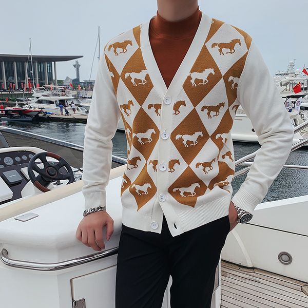 winter cardigan form 2021 men in long sleeves men's nightgown all the fine set losange adjustment contrast color hmvw, White;black
winter cardigan form 2021 men in long sleeves men's nightgown all the fine set losange adjustment contrast color hmvw, White;black