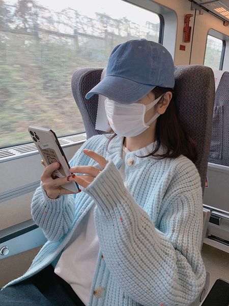 luxury ets 2021 soft milk blue sweater women's spring and autumn loose lazy wind gentle coat knitted cardigan, Black;brown
luxury ets 2021 soft milk blue sweater women's spring and autumn loose lazy wind gentle coat knitted cardigan, Black;brown