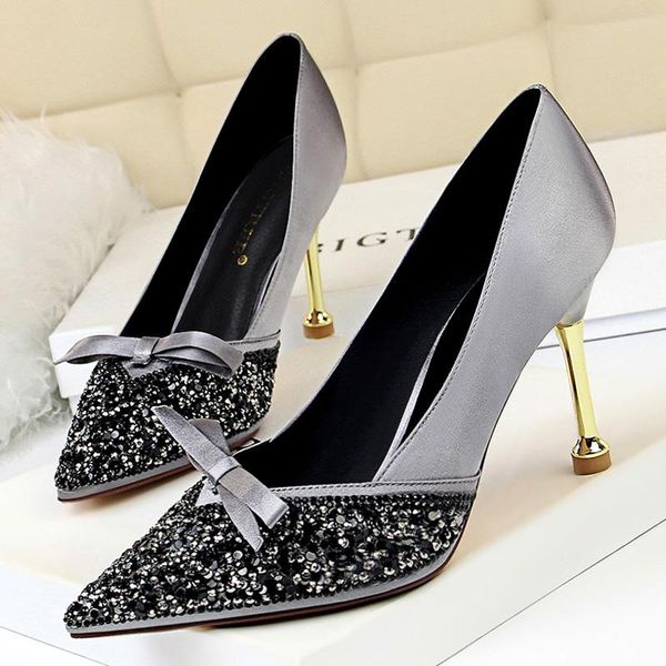 dress shoes sequined rhinestones woman pumps high heels women wedding fashion 2021 stiletto party shoe, Black
dress shoes sequined rhinestones woman pumps high heels women wedding fashion 2021 stiletto party shoe, Black