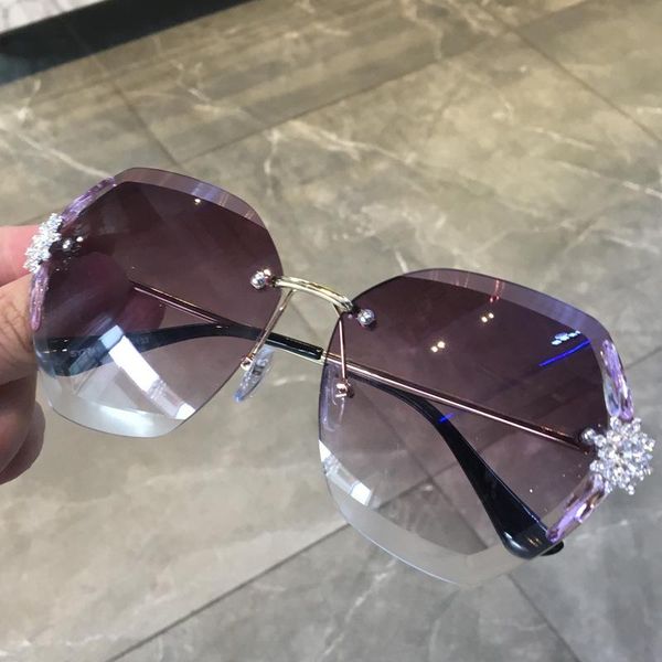 sunglasses fashion oversized rimless women designer with rhinestone diamond eyeglasses female uv400, White;black
sunglasses fashion oversized rimless women designer with rhinestone diamond eyeglasses female uv400, White;black