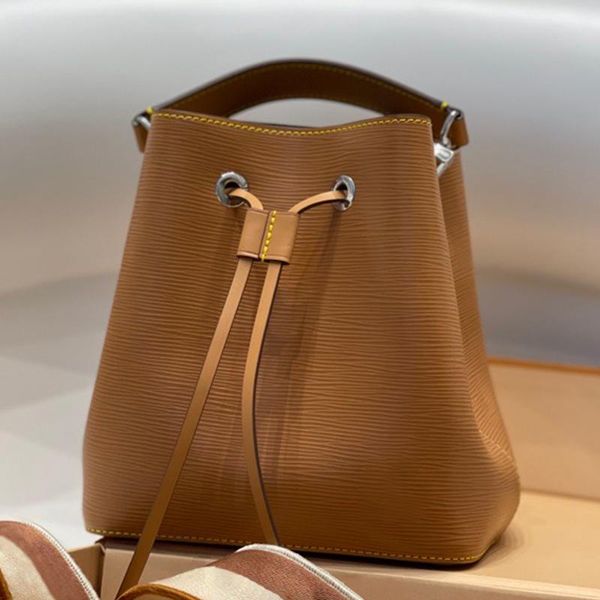 evening bags 2021bleather shoulder bucket bag for women casual crossbody ladies messenger handbag high quality
evening bags 2021bleather shoulder bucket bag for women casual crossbody ladies messenger handbag high quality