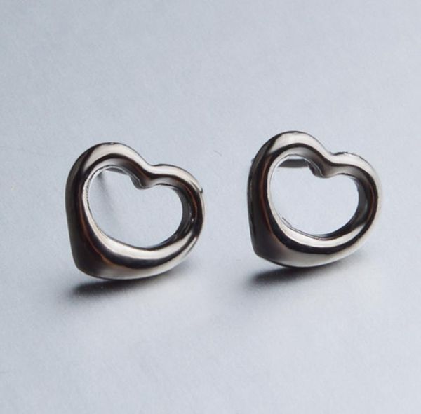 stud silver plated women earrings,black / golden loving heart earrings fashion jewelry, Golden;silver
stud silver plated women earrings,black / golden loving heart earrings fashion jewelry, Golden;silver