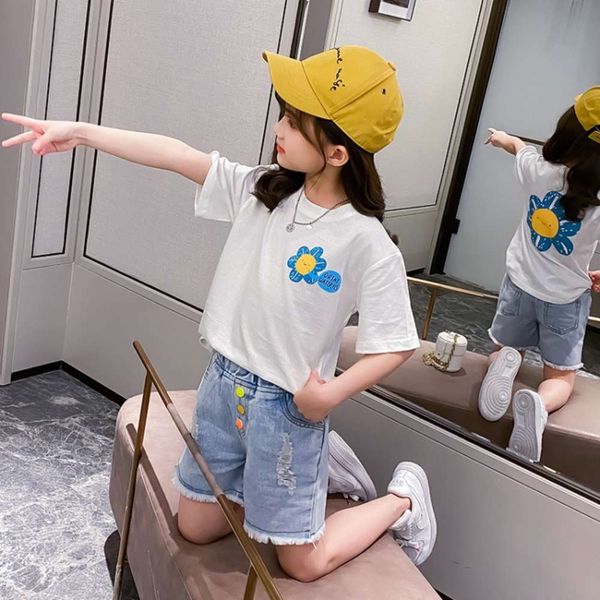 style girls' foreign suit red 2021 new net middle school short sleeve jeans fashion children's spring and summer two piece
style girls' foreign suit red 2021 new net middle school short sleeve jeans fashion children's spring and summer two piece