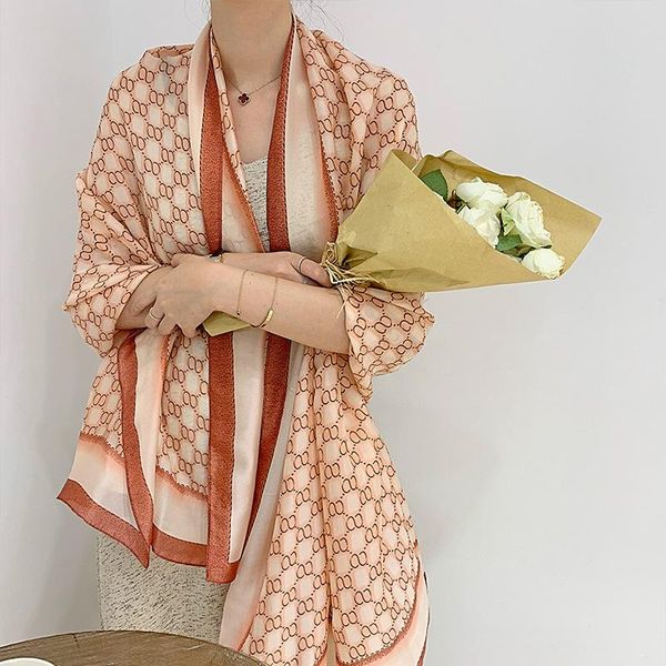 scarves 2021 chic lady pashmina bandanas elgent letters floral women scarf summer soft long size shawls silk 180*90cm, Blue;gray
scarves 2021 chic lady pashmina bandanas elgent letters floral women scarf summer soft long size shawls silk 180*90cm, Blue;gray