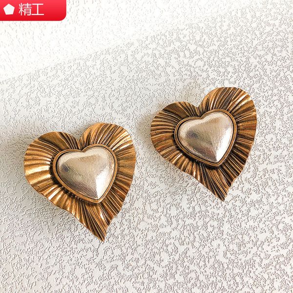 fashion earrings designer jewelry 2021 winter new love exaggeration large clip no ear hole peach heart pearl female, Golden;silver
fashion earrings designer jewelry 2021 winter new love exaggeration large clip no ear hole peach heart pearl female, Golden;silver