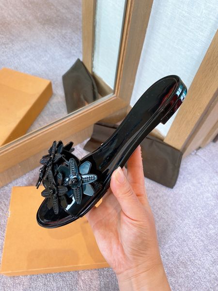 women sandals flower knot flat slippers sandal studded girl shoes arrivel jelly platform slides lady flip flops with box 35-41, Black
women sandals flower knot flat slippers sandal studded girl shoes arrivel jelly platform slides lady flip flops with box 35-41, Black