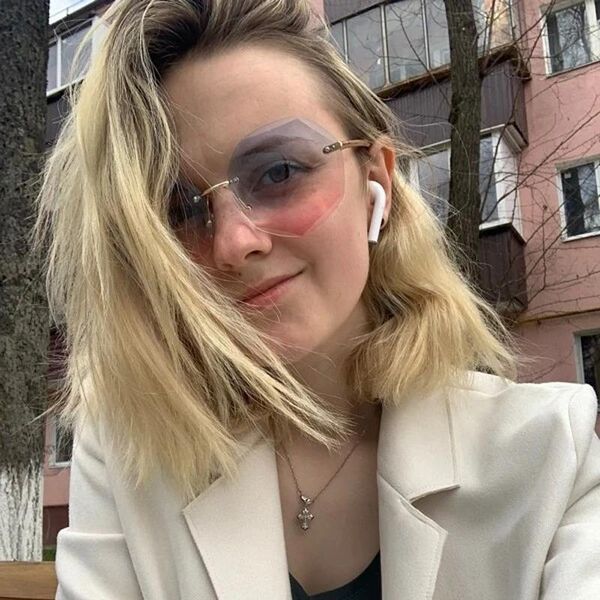 outdoor eyewear fashion creative style anti-ultraviolet rimless glasses trim hipster half-frame personalized oversized gradient bent-leg
outdoor eyewear fashion creative style anti-ultraviolet rimless glasses trim hipster half-frame personalized oversized gradient bent-leg