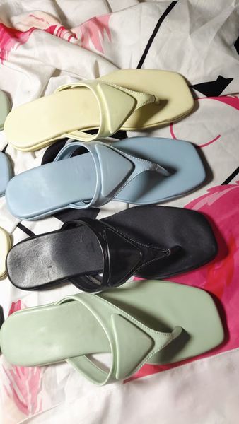 2021 paris women summer girls beach slipper slides flip flops loafers sandals ladies shoes large size35-41, Black
2021 paris women summer girls beach slipper slides flip flops loafers sandals ladies shoes large size35-41, Black