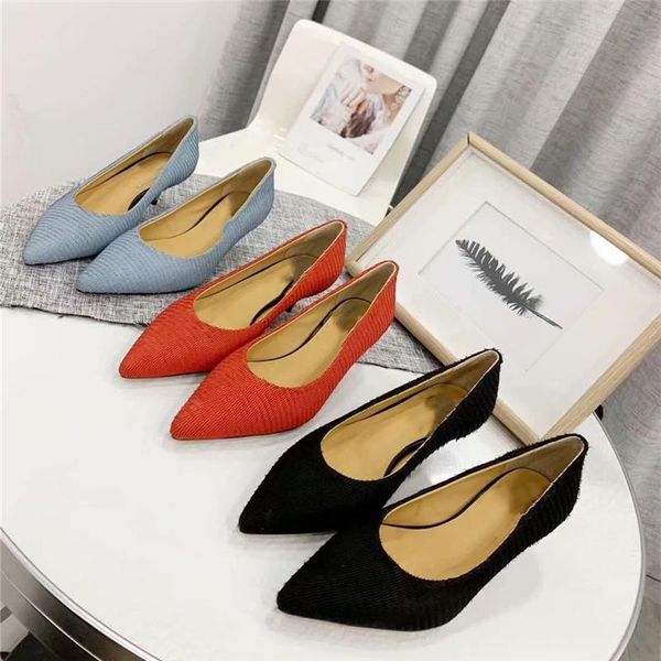 dress shoes women spring autumn shallow genuine leather female pumps pointed toe thin heel solid color, Black
dress shoes women spring autumn shallow genuine leather female pumps pointed toe thin heel solid color, Black