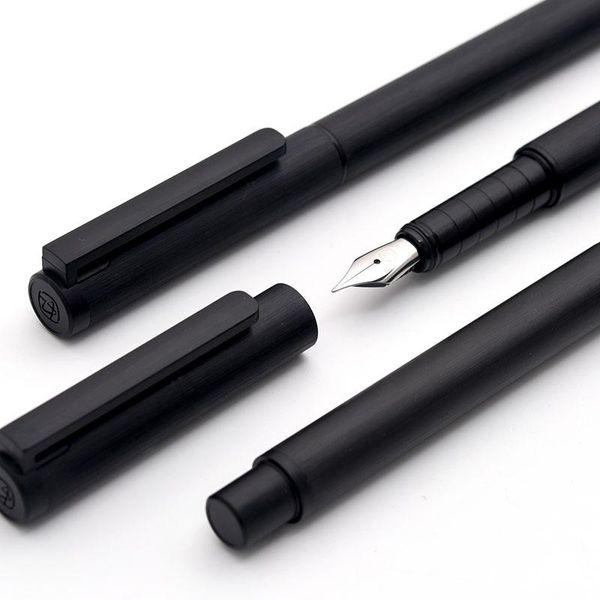 classic black fountain pen set 0.5mm gift ink pens for student teacher business partner writing stationery 1036
classic black fountain pen set 0.5mm gift ink pens for student teacher business partner writing stationery 1036