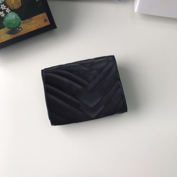 2021 fashion designers key wallets luxurys mens women leather bags classic bee tiger snake letters purses original box digram card holder 47, Red;black
2021 fashion designers key wallets luxurys mens women leather bags classic bee tiger snake letters purses original box digram card holder 47, Red;black