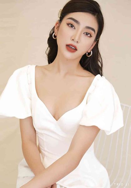 Skirts skirt Women Luxury Sexy Short Sleeve V Neck Midi Two Piece Bandage Celebrity Designer Fashion Winter Women' Z7CD, Black
Skirts skirt Women Luxury Sexy Short Sleeve V Neck Midi Two Piece Bandage Celebrity Designer Fashion Winter Women' Z7CD, Black