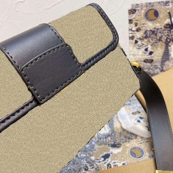 mini size women's girl crossbady square bag letter embroidery shoulder bags for women luxury brand design metal buckle summer ladies
mini size women's girl crossbady square bag letter embroidery shoulder bags for women luxury brand design metal buckle summer ladies
