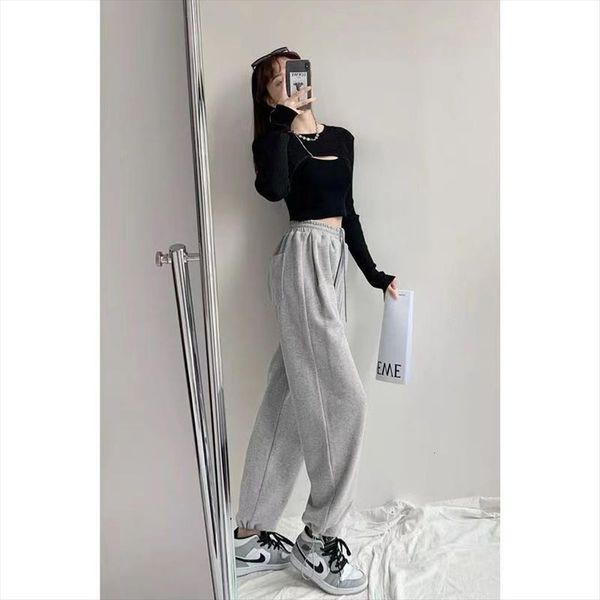 autumn plus size womens capris high waist loose sweatpants casual straight leg ins joggers women baggy wide trousers, Black;white
autumn plus size womens capris high waist loose sweatpants casual straight leg ins joggers women baggy wide trousers, Black;white
