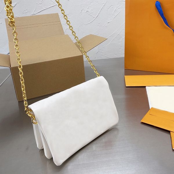 sweet girls soft puffy clutch shoulder chains bags for women all over letters flowers lady fashion brand pink black chain one side armpit ha
sweet girls soft puffy clutch shoulder chains bags for women all over letters flowers lady fashion brand pink black chain one side armpit ha