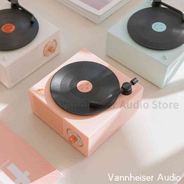 radio vintage music box wireless bluetooth loudspeaker built-in stereo microphone retro hifi aux support portable record players
radio vintage music box wireless bluetooth loudspeaker built-in stereo microphone retro hifi aux support portable record players