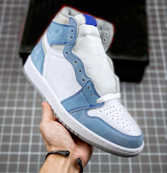 suede 1 high og hyper royal mens basketball shoes 1s light smoke grey-white womens outdoors sneakers 555088-402 with box us 5.5-12
suede 1 high og hyper royal mens basketball shoes 1s light smoke grey-white womens outdoors sneakers 555088-402 with box us 5.5-12