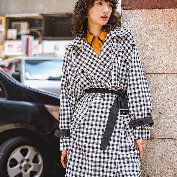 trench coat black and white plaid woman autumn 2021 splicing adjustable belted women's wear tie contrast color long coats, Tan;black
trench coat black and white plaid woman autumn 2021 splicing adjustable belted women's wear tie contrast color long coats, Tan;black