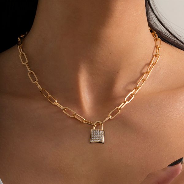 simple minimalist shiny rhinestone lock shape pendant necklace jewelry for women 2021 fashion daily life choker necklace, Silver
simple minimalist shiny rhinestone lock shape pendant necklace jewelry for women 2021 fashion daily life choker necklace, Silver