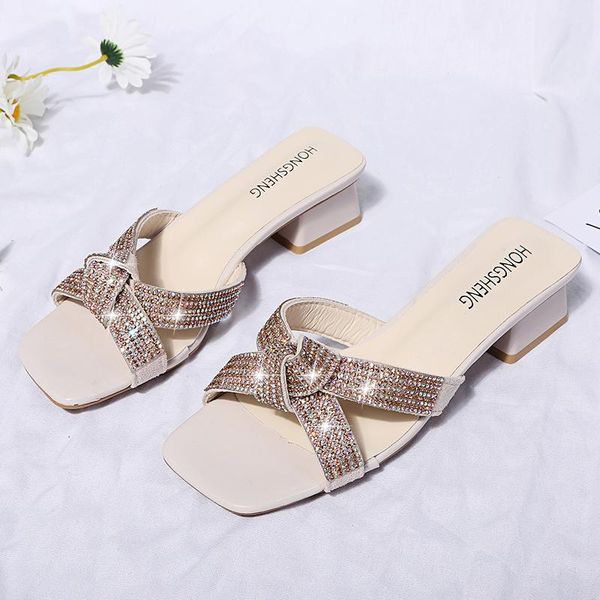 slippers outdoor women's summer sandals in 2021 thick heel fangtou fashion flash diamond middle open toe shoes 43 yards, Black
slippers outdoor women's summer sandals in 2021 thick heel fangtou fashion flash diamond middle open toe shoes 43 yards, Black