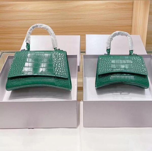 shoulder bag cross body fashion ladies purse crocodile wallets lady alligator backpack handbags tote purses totes women wallet designers bag, Black;red
shoulder bag cross body fashion ladies purse crocodile wallets lady alligator backpack handbags tote purses totes women wallet designers bag, Black;red