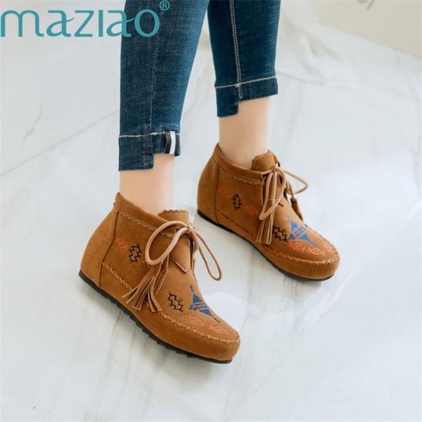 dress shoes round toe winter ethnic style embroidery decoration lace up casual height increasing leisure comfortable maziao, Black
dress shoes round toe winter ethnic style embroidery decoration lace up casual height increasing leisure comfortable maziao, Black