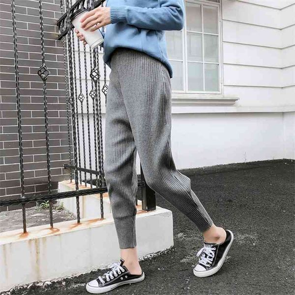 women casual harem pants for loose knitted autumn winter solid color sweater thicken trousers 210520, Black;white
women casual harem pants for loose knitted autumn winter solid color sweater thicken trousers 210520, Black;white