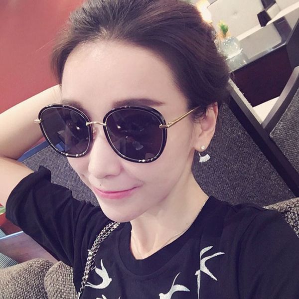luxury designer glasses new korean gm brand polarizing sunglasses for male and female stars 4900 sb70, White;black
luxury designer glasses new korean gm brand polarizing sunglasses for male and female stars 4900 sb70, White;black
