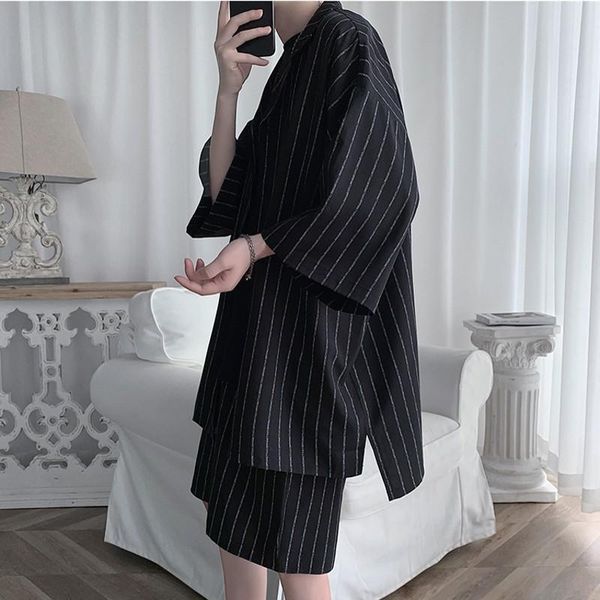 jogging clothing 2021 summer men set shirts and shorts lightweight letter striped half sleeve knee-length baggy short oversize suit man, Black;red
jogging clothing 2021 summer men set shirts and shorts lightweight letter striped half sleeve knee-length baggy short oversize suit man, Black;red