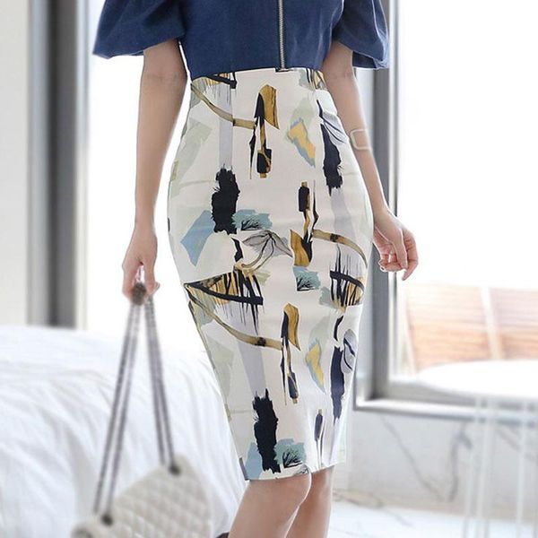 skirts 2021 women summer knee-length print skirt flowers pencil casual plus size split slim step, Black
skirts 2021 women summer knee-length print skirt flowers pencil casual plus size split slim step, Black