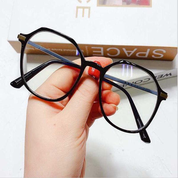 anti blue light glasses women men fashion vintage ultra polygon frame eye protection vision care eyeglasses 2021 trend sunglasses, White;black
anti blue light glasses women men fashion vintage ultra polygon frame eye protection vision care eyeglasses 2021 trend sunglasses, White;black