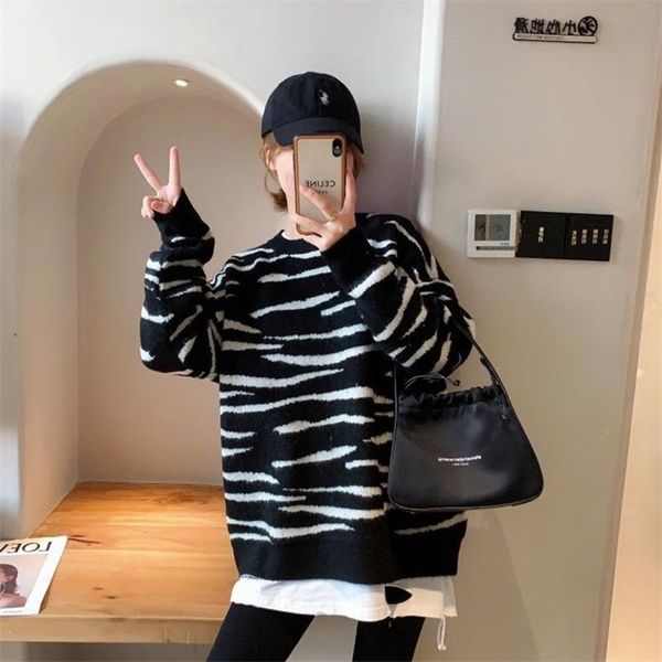pullovers women oversize winter sweater for japanese striped knit hip hop female fashion retro daily 210427, White;black
pullovers women oversize winter sweater for japanese striped knit hip hop female fashion retro daily 210427, White;black