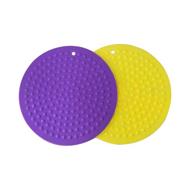 table runner silicone pot mats holders pads insulation non-slip drying mat heat resistant non-stick bbq
table runner silicone pot mats holders pads insulation non-slip drying mat heat resistant non-stick bbq