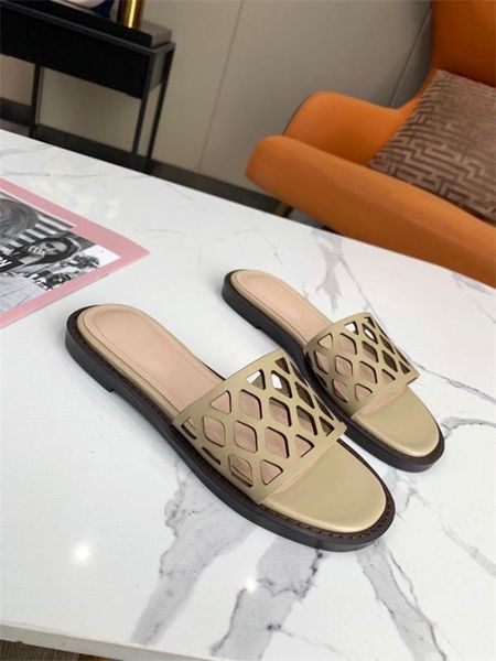 2021 sale summer d-trap slipper women openwork mesh effect beige matte calfskin thick leather sole slipper outdoor beach causal flat sandals, Black
2021 sale summer d-trap slipper women openwork mesh effect beige matte calfskin thick leather sole slipper outdoor beach causal flat sandals, Black