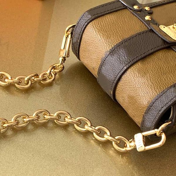 Women Shoulder Bag Chain Crossbody Handbags Lady Calf Leather Handbag Classic Old Flower Phone purse Samll Wallet, Red;black
Women Shoulder Bag Chain Crossbody Handbags Lady Calf Leather Handbag Classic Old Flower Phone purse Samll Wallet, Red;black