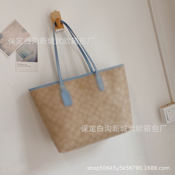 luxury design new large capacity tote bag gold classic gold standard luxury handbag available four colors purses
luxury design new large capacity tote bag gold classic gold standard luxury handbag available four colors purses