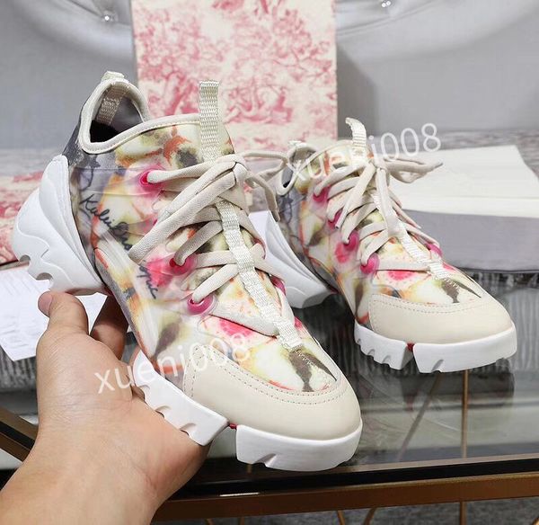 2022 ladies graffiti white 35-41 shoes mens leather casual shoe flowers platforms print pattern fashion personality wild couple sneakers wom, Red;white
2022 ladies graffiti white 35-41 shoes mens leather casual shoe flowers platforms print pattern fashion personality wild couple sneakers wom, Red;white