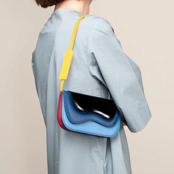 evening bags a foreign trade turkish minority design contrast multi-layer 2021 irregular envelope wavy single shoulder hand
evening bags a foreign trade turkish minority design contrast multi-layer 2021 irregular envelope wavy single shoulder hand