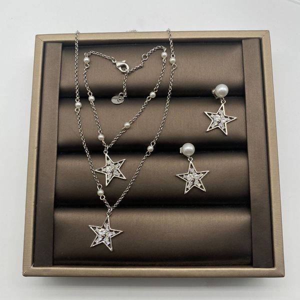 miao / miu family pearl pentagonal star studded with diamond simple and versatile earrings jewelry female straight, Silver
miao / miu family pearl pentagonal star studded with diamond simple and versatile earrings jewelry female straight, Silver