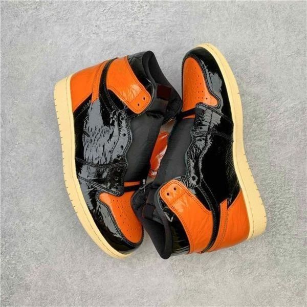 3.0 skateboard shoes shattered orange women men 1 high trainers black metallic gold sports sneakers
3.0 skateboard shoes shattered orange women men 1 high trainers black metallic gold sports sneakers