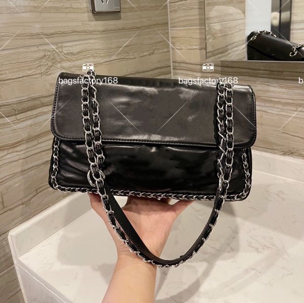 women's luxury design classic rhomboid postman bag embossed lettered chain shoulder bags simple casual fashion handbag clamshell packag
women's luxury design classic rhomboid postman bag embossed lettered chain shoulder bags simple casual fashion handbag clamshell packag