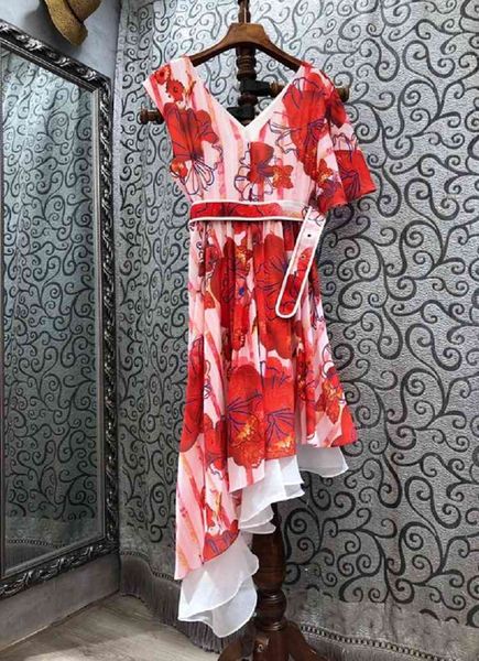 capris est fashion summer 2021 women deep v-neck red floral print belt deco sleeveless casual club, Black;gray
capris est fashion summer 2021 women deep v-neck red floral print belt deco sleeveless casual club, Black;gray
