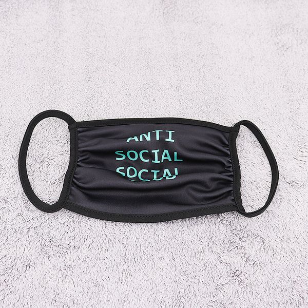 22ss wholesale 20style summer fashion men women designer masks letter print washable breathable reusable windproof anti-dust dustproof ear-h, Silver
22ss wholesale 20style summer fashion men women designer masks letter print washable breathable reusable windproof anti-dust dustproof ear-h, Silver