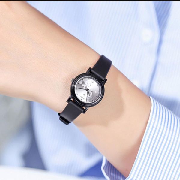 quartz watch for women small dial design black soft pu band 50m waterproof casual ladies girls montre femme skmei 2021 wristwatches, Slivery;brown
quartz watch for women small dial design black soft pu band 50m waterproof casual ladies girls montre femme skmei 2021 wristwatches, Slivery;brown
