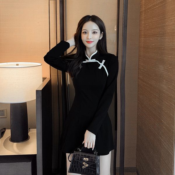 luxury cheongsam 2021 autumn and winter fashion improved cheongsam drs + pants two-piece set, Blue;red
luxury cheongsam 2021 autumn and winter fashion improved cheongsam drs + pants two-piece set, Blue;red