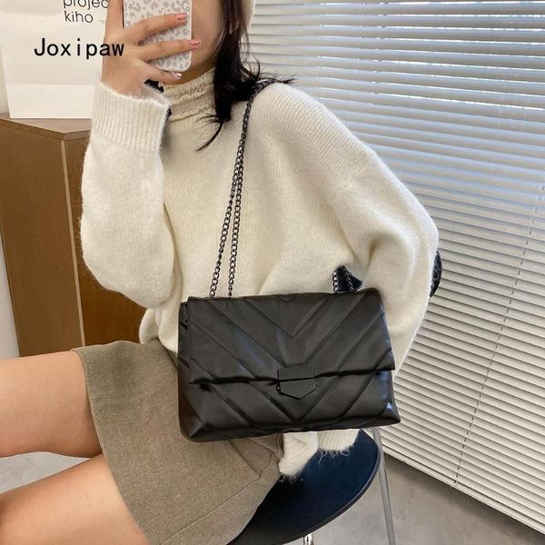 evening bags 2021 fashion women v-line crossbody bag main female flap shoulder chain soft pu leather handbag lock purses
evening bags 2021 fashion women v-line crossbody bag main female flap shoulder chain soft pu leather handbag lock purses