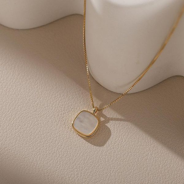 french-style mother-of-pearl necklace female 925 sterling silver simple temperament white pendant clavicle chain necklaces
french-style mother-of-pearl necklace female 925 sterling silver simple temperament white pendant clavicle chain necklaces