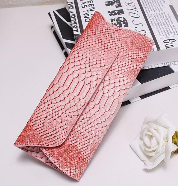 evening bags serpentine pu leather handbags day clutches fashion women messenger crocodile pattern genuine women's wallets bag
evening bags serpentine pu leather handbags day clutches fashion women messenger crocodile pattern genuine women's wallets bag