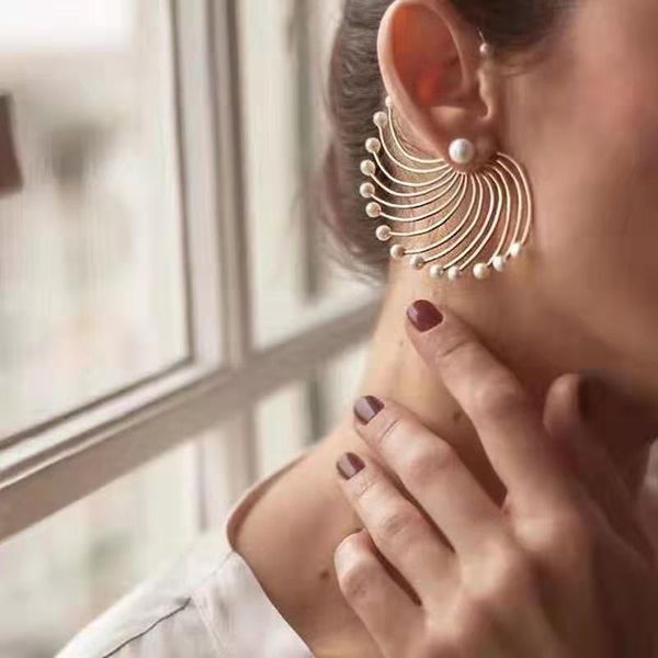 stud exaggerated irregular pearl earrings large scallop valentine's day jewelry gifts womem, Golden;silver
stud exaggerated irregular pearl earrings large scallop valentine's day jewelry gifts womem, Golden;silver